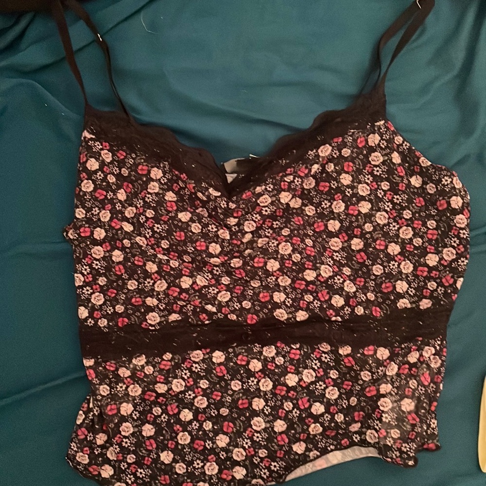 Forever 21 Cropped tank